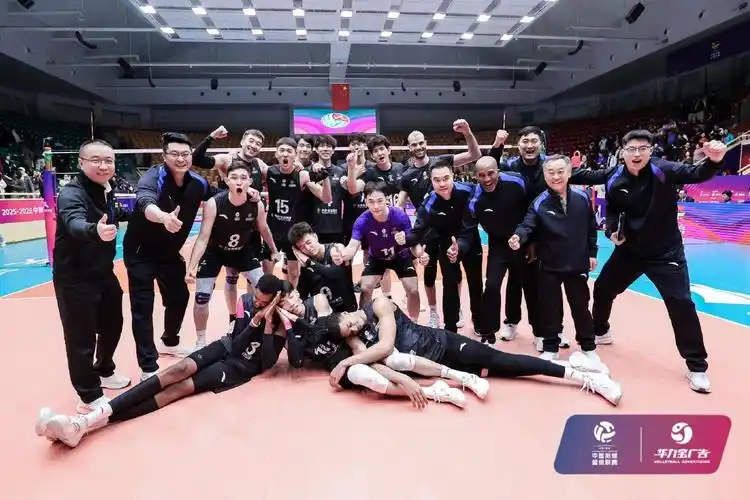 比利时甲级联赛：标准列日 VS 布鲁日